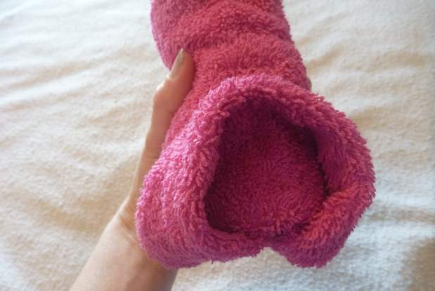 how to make a towel pig