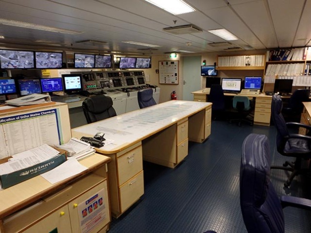 engine control room